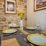 Malcic 1 By Interhome Lejlighed Vir