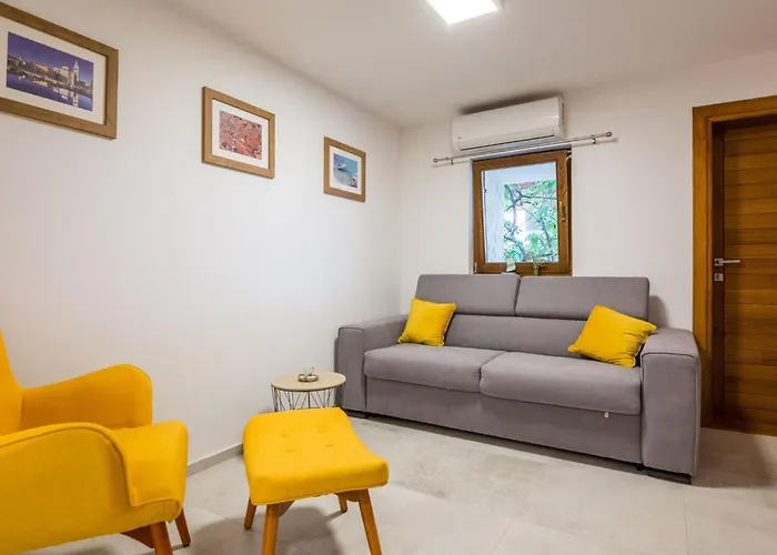 Malcic 1 By Interhome