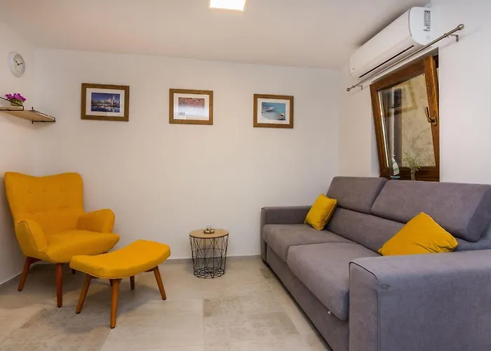 Malcic 1 By Interhome