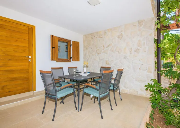 Apartman Malcic 1 By Interhome Vir