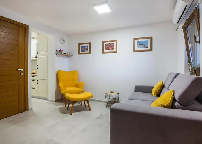 Malcic 1 By Interhome Apartman Vir